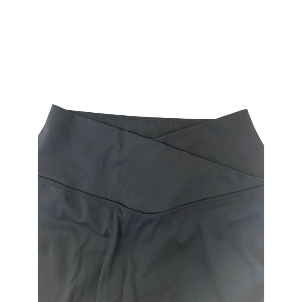 Halara Black Crossover High Waisted 2-in-1 Flared Tennis Skort Skirt Size Small - Picture 3 of 6